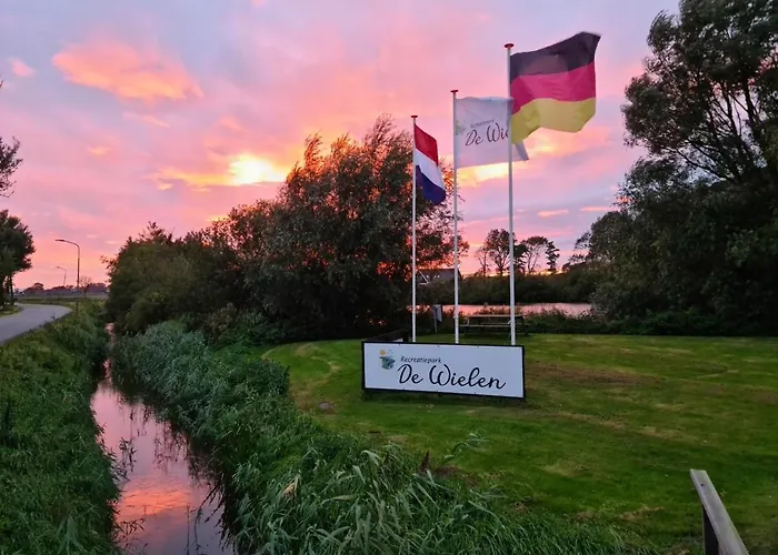 Chalet 556 Op Recreatiepark De Wielen
