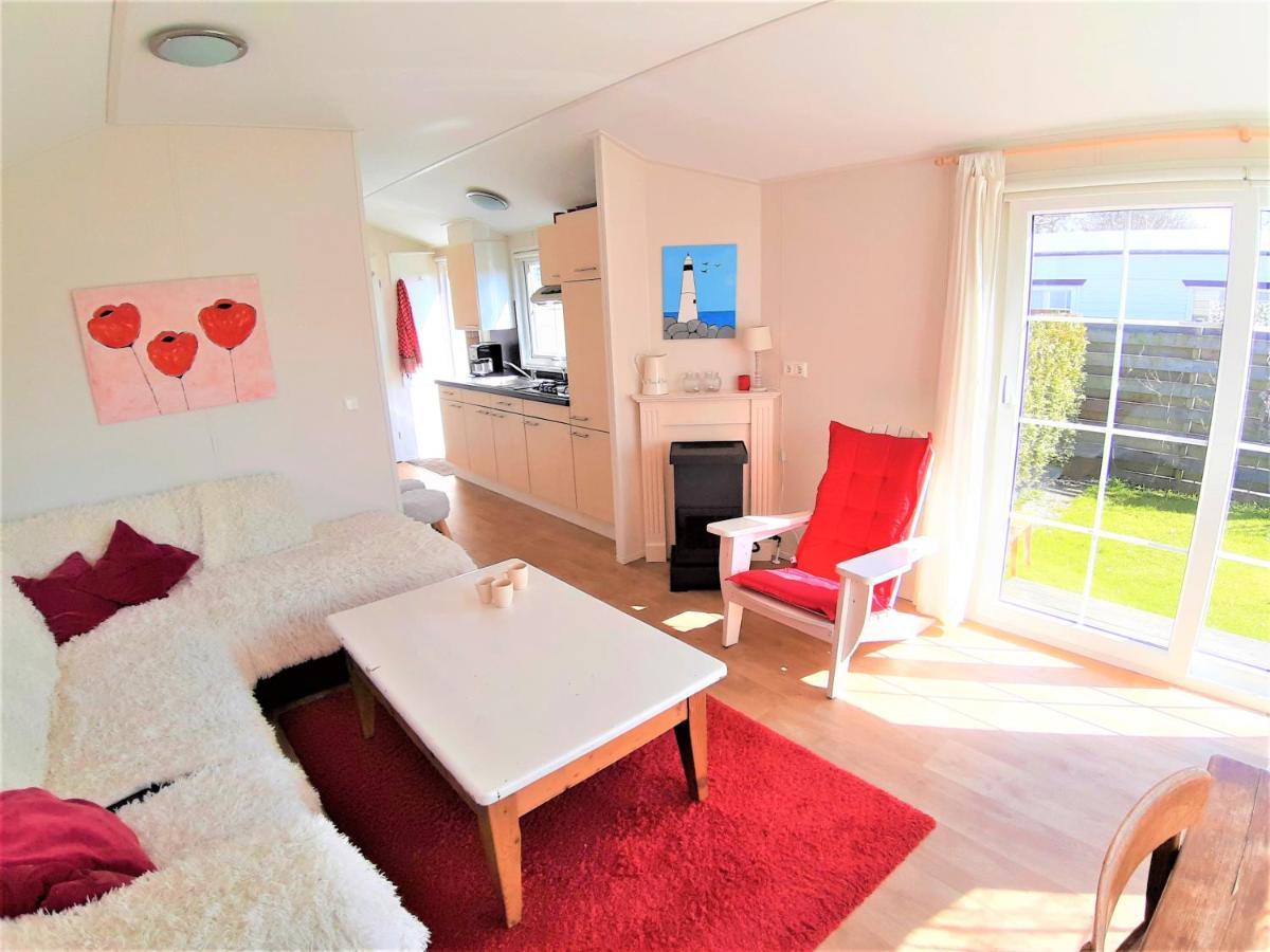 Chalet 556 Op Recreatiepark De Wielen *