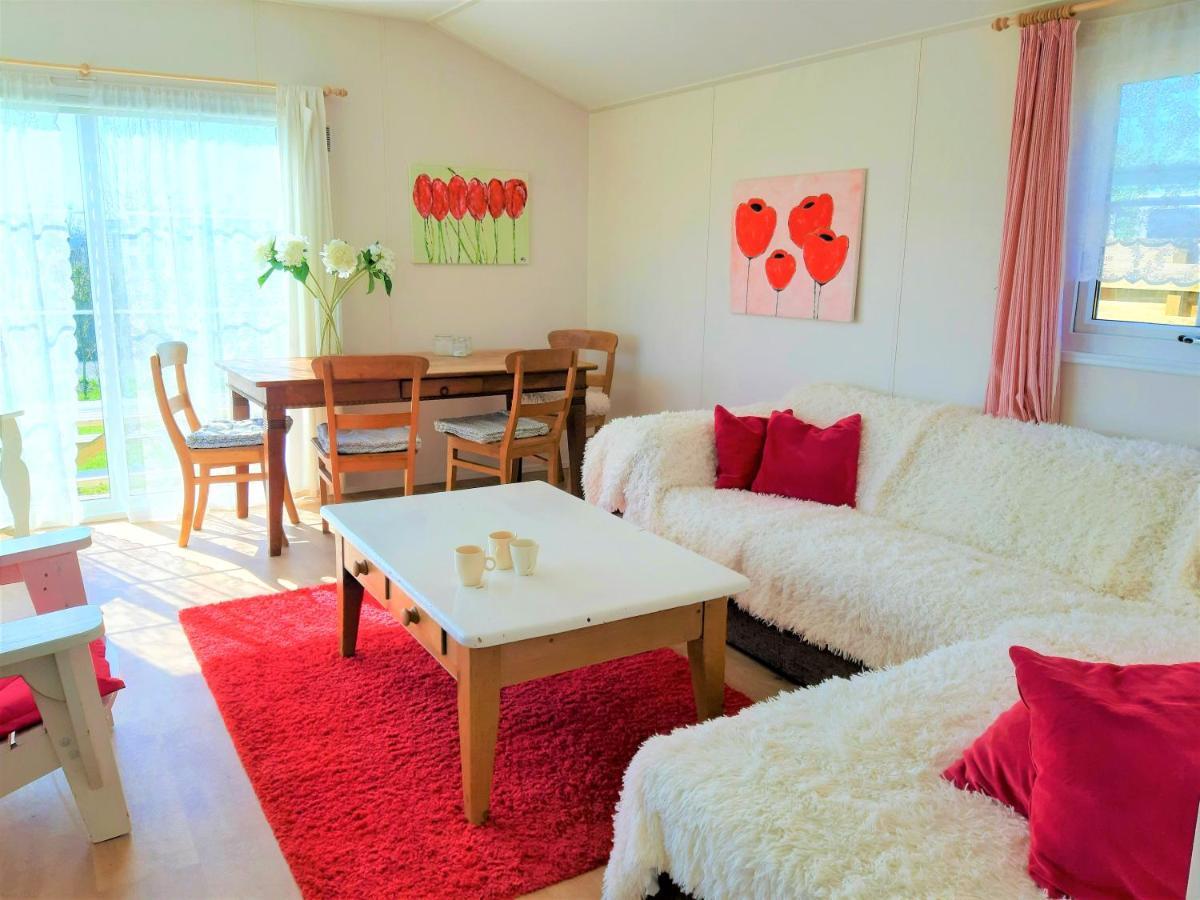 Chalet 556 Op Recreatiepark De Wielen Sint Maarten